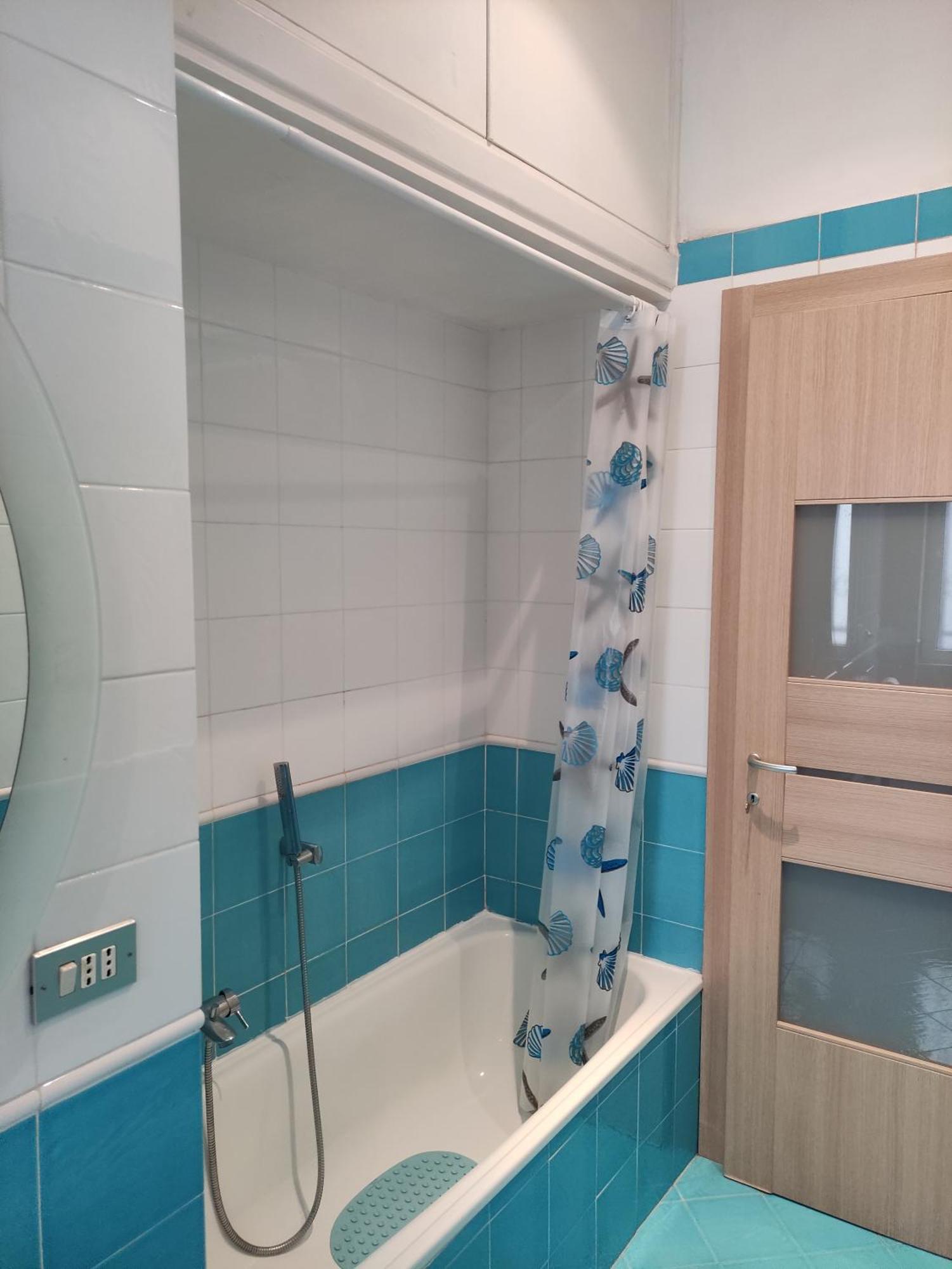 Spacious Panoramic - Half Way Center-vomero District Appartement Naples