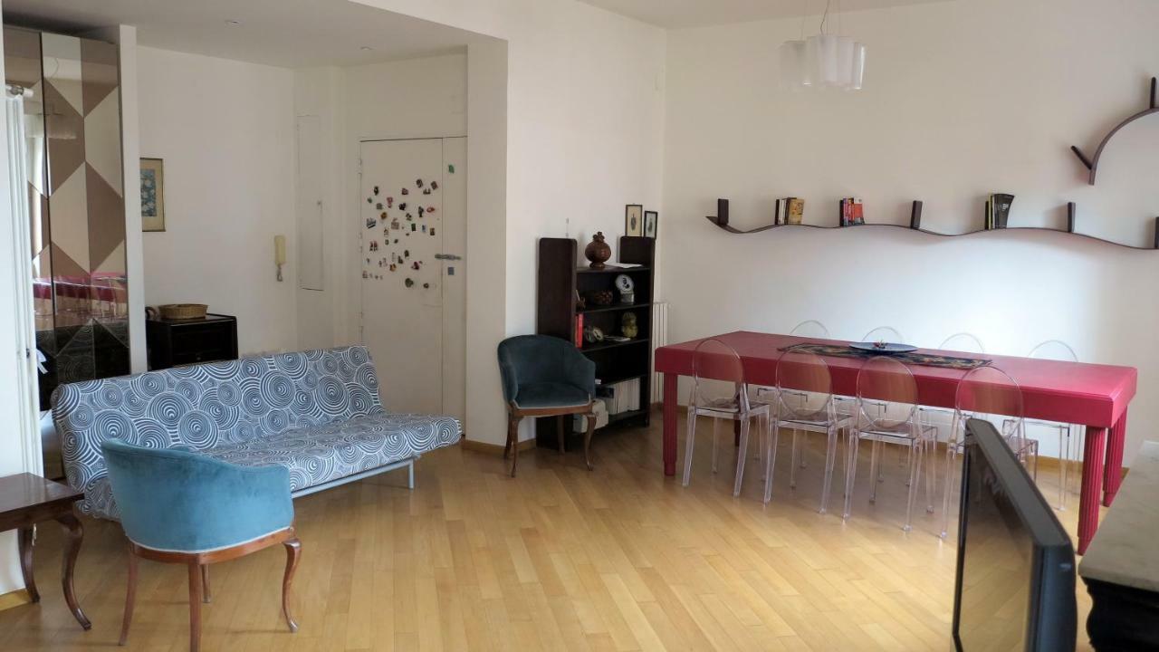 Spacious Panoramic - Half Way Center-vomero District Appartement Naples