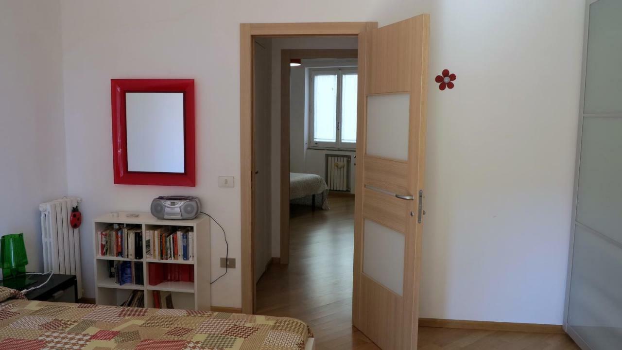 Spacious Panoramic - Half Way Center-vomero District Appartement *